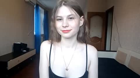 Snapshot of bethkallberg chatting on 19, 6, 2026 Leila online show from 19, 6, 2026