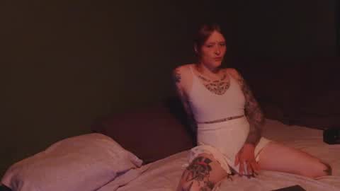 Snapshot of betsybradcock chatting on 19, 3, 2026 Betsy online show from 19, 3, 2026