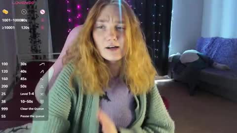 Snapshot of betty_witchy chatting on 11, 3, 2025 Dory make me happier online show from 11, 3, 2025
