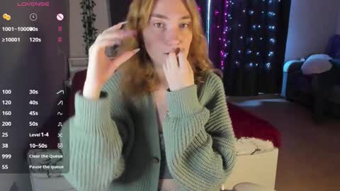 Snapshot of betty_witchy chatting on 12, 3, 2025 Dory make me happier online show from 12, 3, 2025