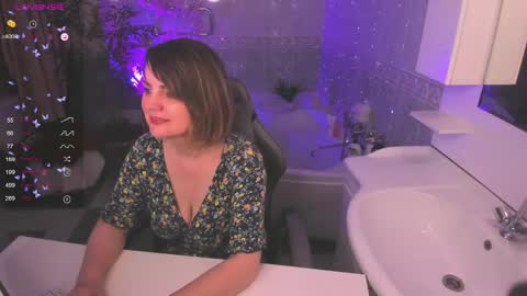 Snapshot of bettygibsonn chatting on 2, 4, 2026 Betty online show from 2, 4, 2026