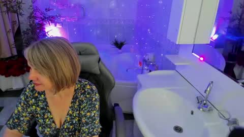 Snapshot of bettygibsonn chatting on 14, 4, 2026 Betty online show from 14, 4, 2026