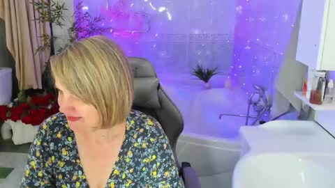 Snapshot of bettygibsonn chatting on 15, 5, 2026 Betty online show from 15, 5, 2026