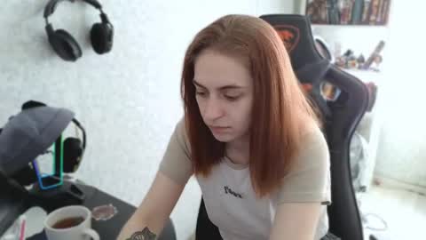 Snapshot of beverly_yay chatting on 30, 4, 2026 beverly_yay online show from 30, 4, 2026