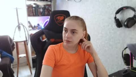 Snapshot of beverly_yay chatting on 3, 5, 2026 beverly_yay online show from 3, 5, 2026