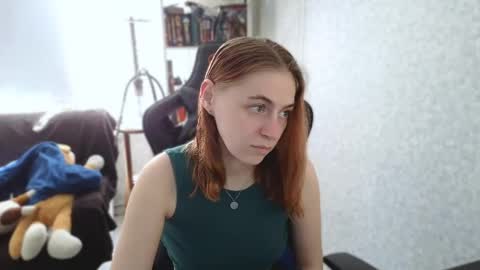 Snapshot of beverly_yay chatting on 9, 5, 2026 beverly_yay online show from 9, 5, 2026