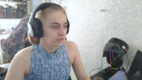 Snapshot of beverly_yay chatting on 2, 6, 2026 beverly_yay online show from 2, 6, 2026