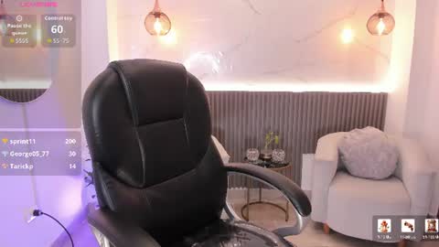 Snapshot of beverlyy_johnson chatting on 7, 7, 2026 beverlyy johnson online show from 7, 7, 2026