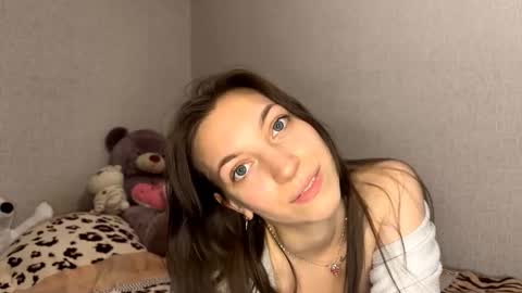 Bella online show from 10, 3, 2026