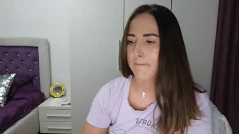   BeyonceDoll       Twitter DollBeyonce    online show from 17, 3, 2026