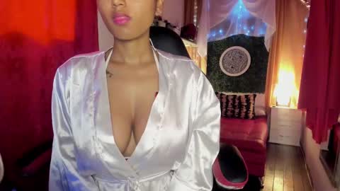 bianca and maxwell online show from 10, 2, 2025