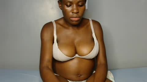 Snapshot of bianca_lue chatting on 30, 6, 2026 bianca baby online show from 30, 6, 2026
