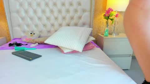 Snapshot of biancamonroe_ chatting on 13, 5, 2026 Bianca online show from 13, 5, 2026