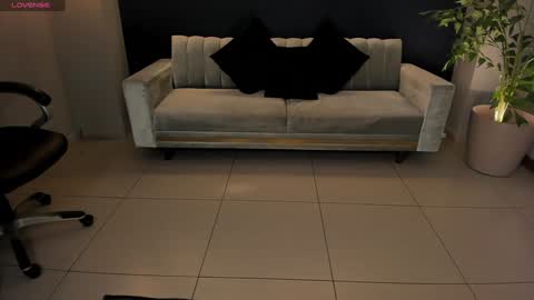 Snapshot of biancapierce_ chatting on 4, 1, 2025 Bianca Pierce online show from 4, 1, 2025