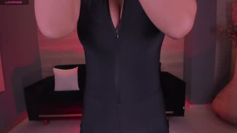 Snapshot of biancapierce_ chatting on 14, 1, 2025 Bianca Pierce online show from 14, 1, 2025