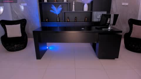 Bianca Pierce online show from 19, 12, 2025