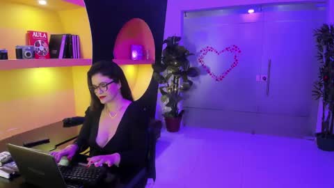 Bianca Royalle online show from 24, 4, 2026