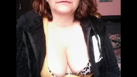Snapshot of biancasteel chatting on 12, 5, 2026 biancasteel online show from 12, 5, 2026