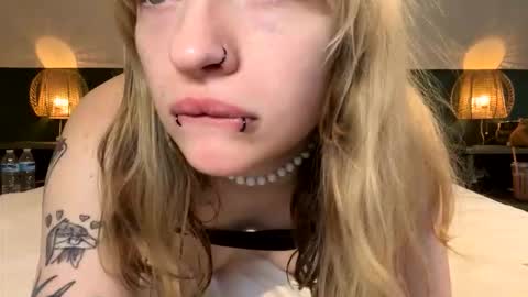 Ellie  online show from 15, 2, 2026