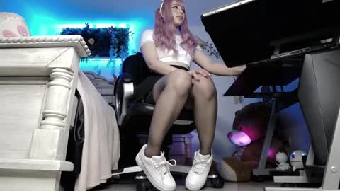 Lava online show from 3, 2, 2025