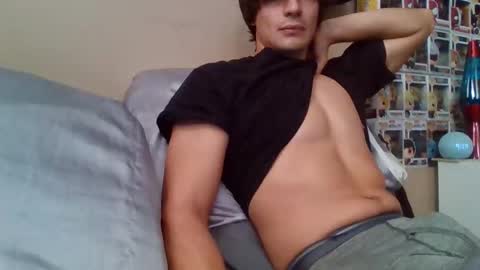 big_zeke609 online show from 6, 11, 2025