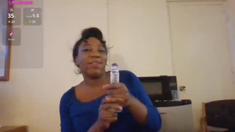 Snapshot of bigboobs_bouncin chatting on 3, 12, 2024 Ashley online show from 3, 12, 2024