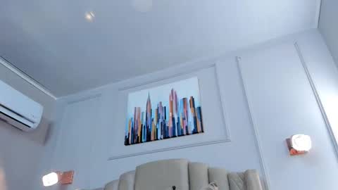   online show from 21, 11, 2025