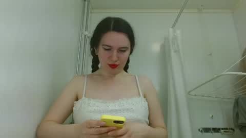 Snapshot of bigbootybunny chatting on 6, 5, 2026 Isabella online show from 6, 5, 2026