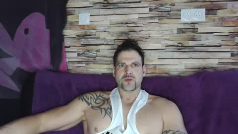 Bigboyband online show from 1, 2, 2025