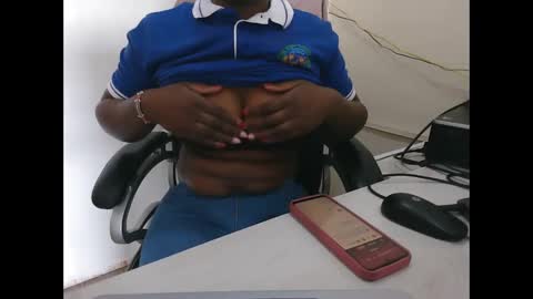 bigbumboobs98 online show from 26, 9, 2025