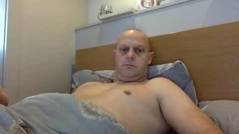 Snapshot of bigbumlover2377 chatting on 14, 2, 2025 bigbumlover2377 online show from 14, 2, 2025
