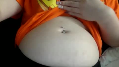 Snapshot of bigbuttmilff chatting on 26, 10, 2025 bigbuttmilff online show from 26, 10, 2025