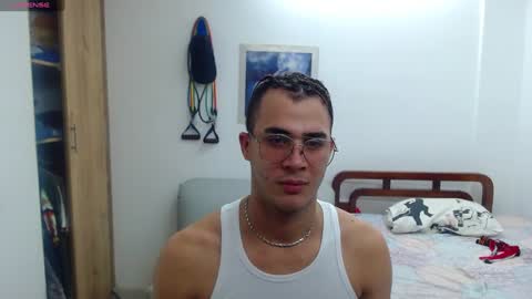 Snapshot of bigcock2815 chatting on 18, 12, 2024 Isaac online show from 18, 12, 2024