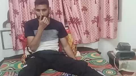 Snapshot of bigcockboy2580 chatting on 3, 3, 2026 akash online show from 3, 3, 2026