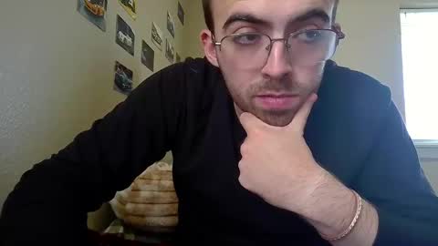 Bigcockstud915 online show from 18, 1, 2026