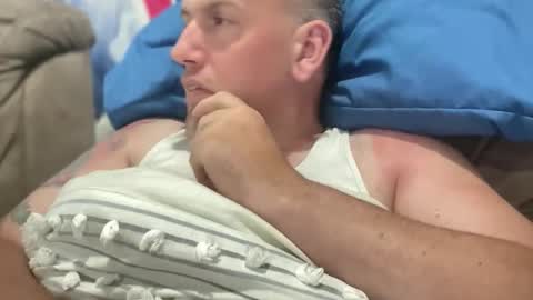 Snapshot of bigcocksuckingslut chatting on 19, 5, 2026 bigcocksuckingslut online show from 19, 5, 2026