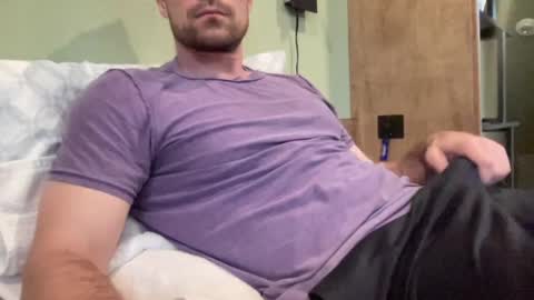 Snapshot of bigcollegecock69690 chatting on 1, 3, 2025 bigcollegecock69690 online show from 1, 3, 2025
