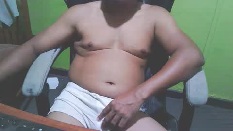 Snapshot of bigdickguyaux chatting on 8, 1, 2026 bigdickguyaux online show from 8, 1, 2026