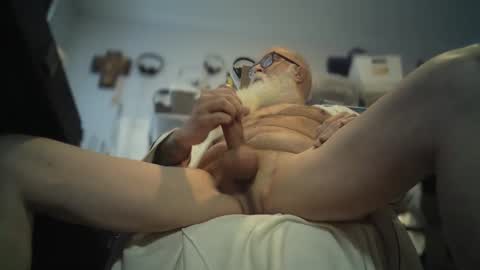 Snapshot of bigjeff01 chatting on 6, 11, 2025 bigjeff01 online show from 6, 11, 2025