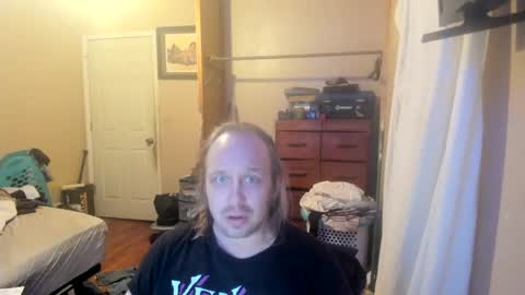 bigmike20129020 online show from 10, 2, 2025