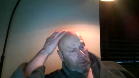 Snapshot of bigmike3339 chatting on 18, 12, 2024 bigmike3339 online show from 18, 12, 2024
