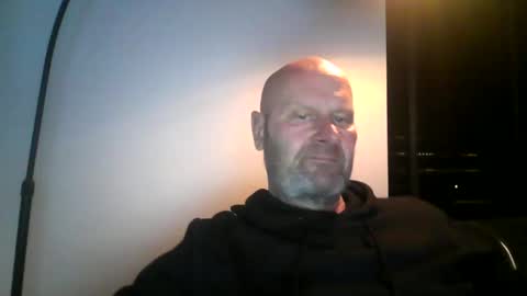 Snapshot of bigmike3339 chatting on 30, 12, 2024 bigmike3339 online show from 30, 12, 2024