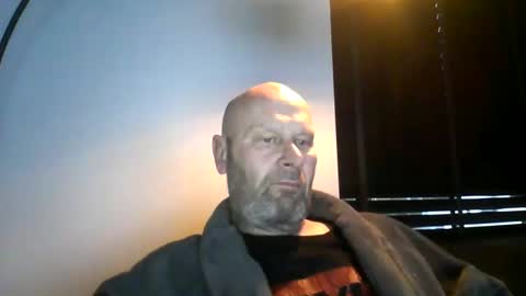 Snapshot of bigmike3339 chatting on 29, 1, 2025 bigmike3339 online show from 29, 1, 2025