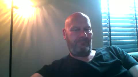 Snapshot of bigmike3339 chatting on 11, 9, 2025 bigmike3339 online show from 11, 9, 2025