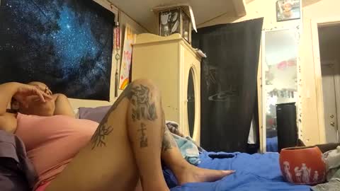 the Mini mami online show from 28, 2, 2025