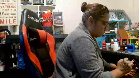 the Mini mami online show from 22, 11, 2025