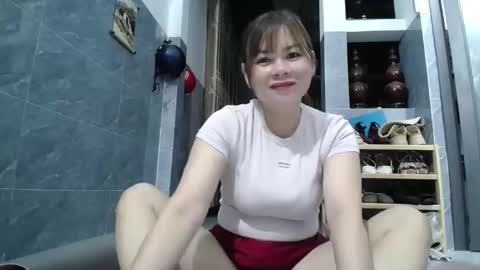 bigpussy_92 online show from 16, 3, 2026