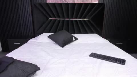 Zayra online show from 10, 10, 2025