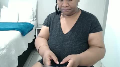 Snapshot of bigtitshornygirlxxx chatting on 30, 11, 2025 Lona online show from 30, 11, 2025