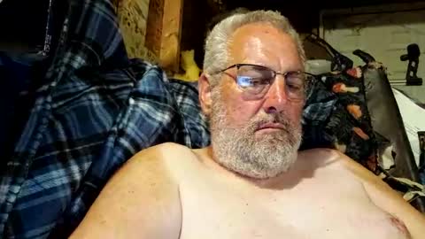 Snapshot of biguy121971 chatting on 5, 7, 2026 Biguy52 online show from 5, 7, 2026